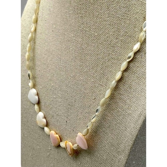 Vintage Heart-Shaped Shell Necklace With Mother Of Pearl Beads - Picture 3 of 12